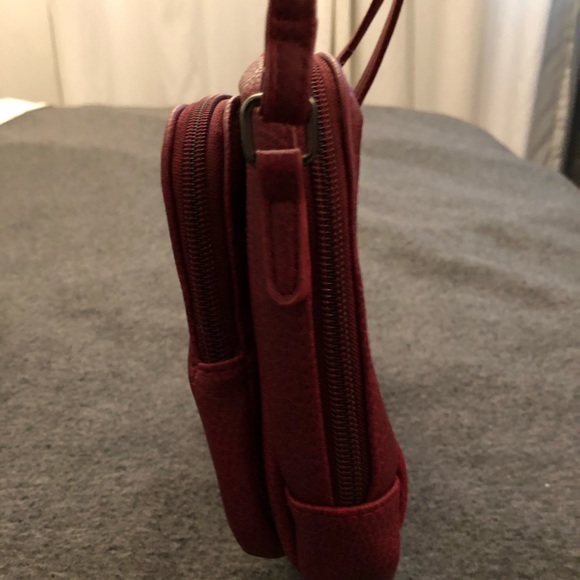 Red crossbody bag - Picture 4 of 5